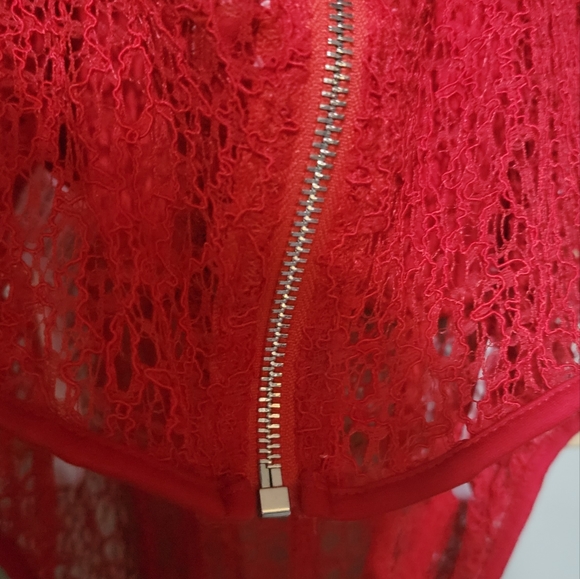 Lace Bralet Crop Tank from Akira - Picture 3 of 4